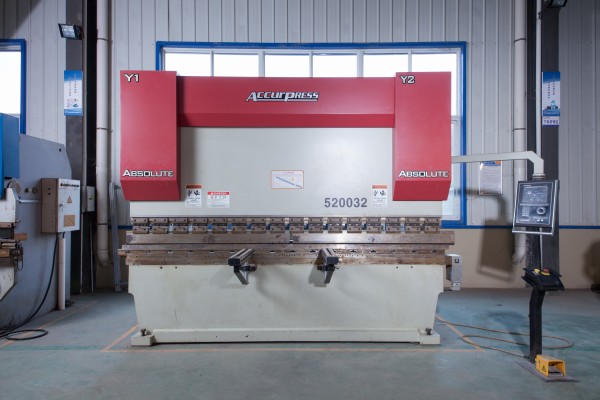 Fully automatic CNC bending machine